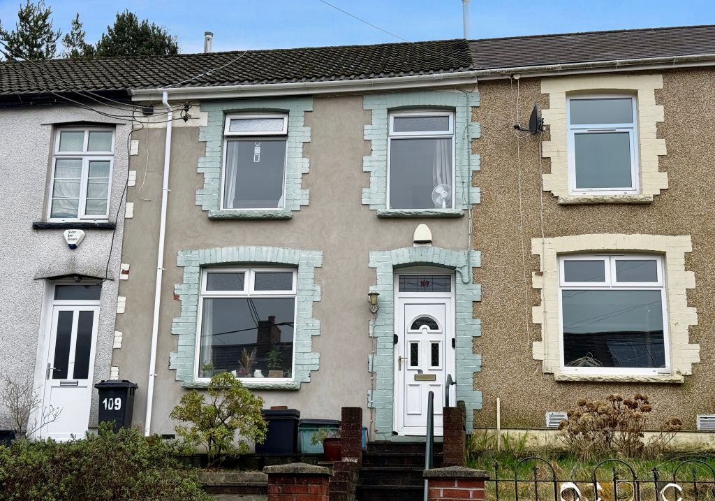 Property photo 2 of 16