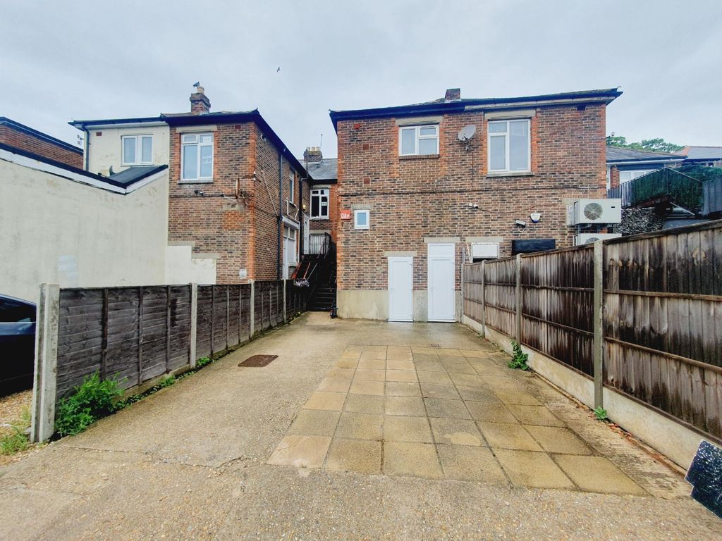 Property photo 1 of 6 Picture No. 10