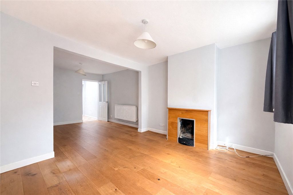 Property photo 2 of 9 Picture No. 01