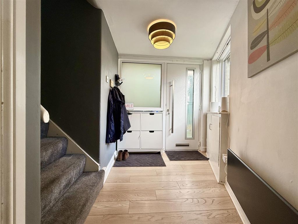 Property photo 3 of 23