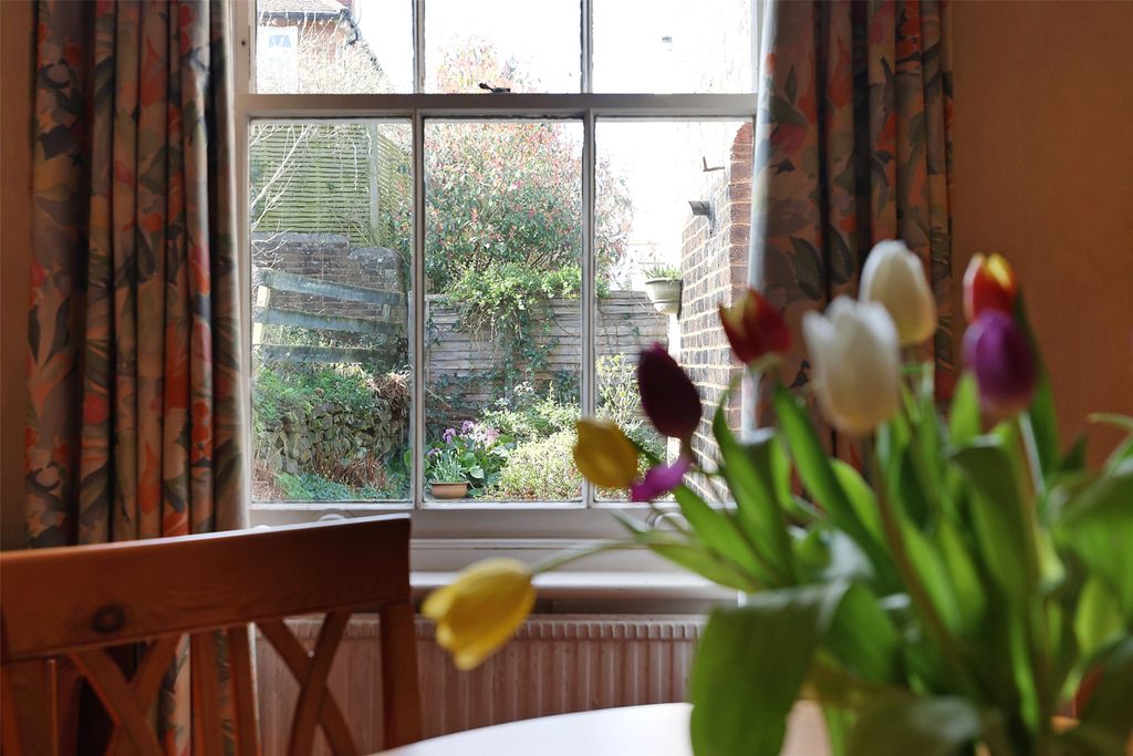 Property photo 1 of 18 Picture No. 11