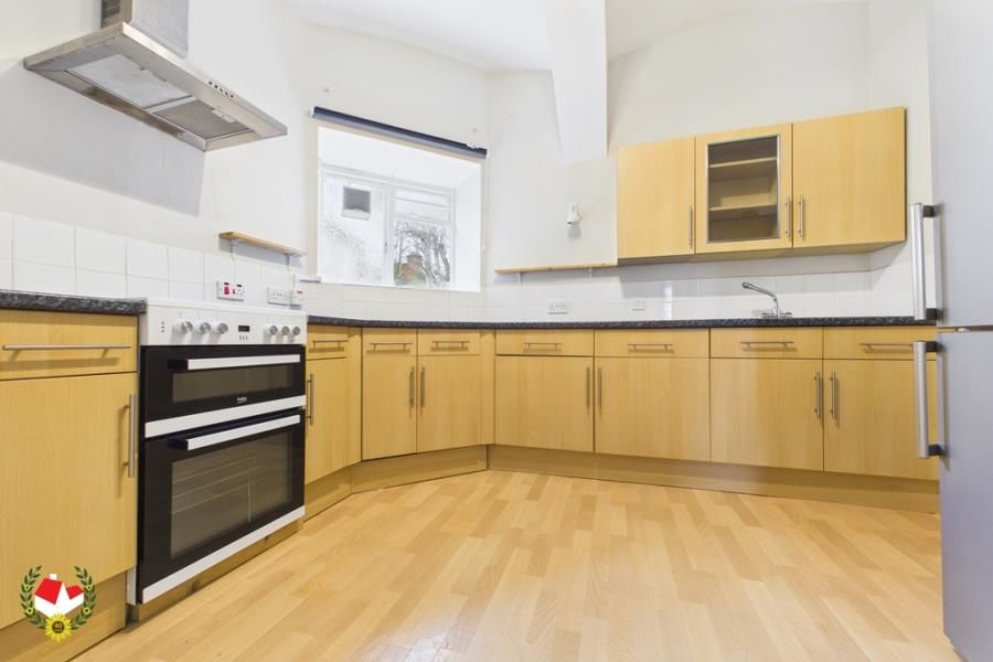 Property photo 3 of 21