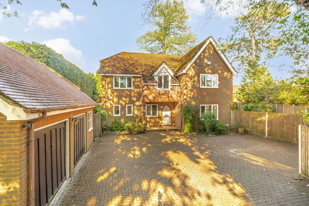 Property photo 1 of 8