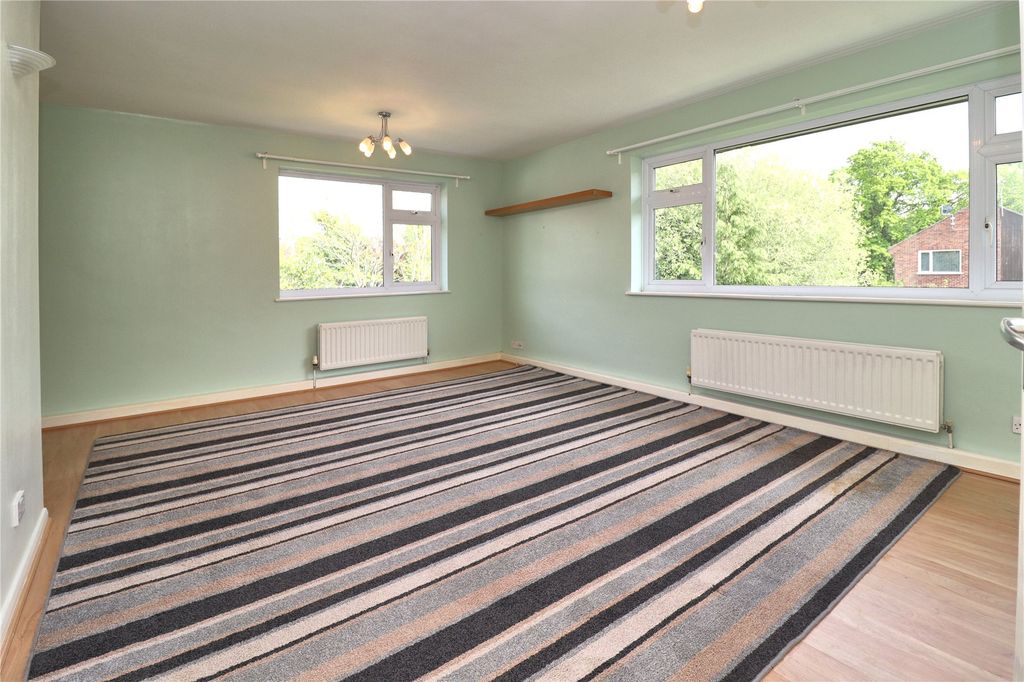 Property photo 3 of 8 Picture No. 09