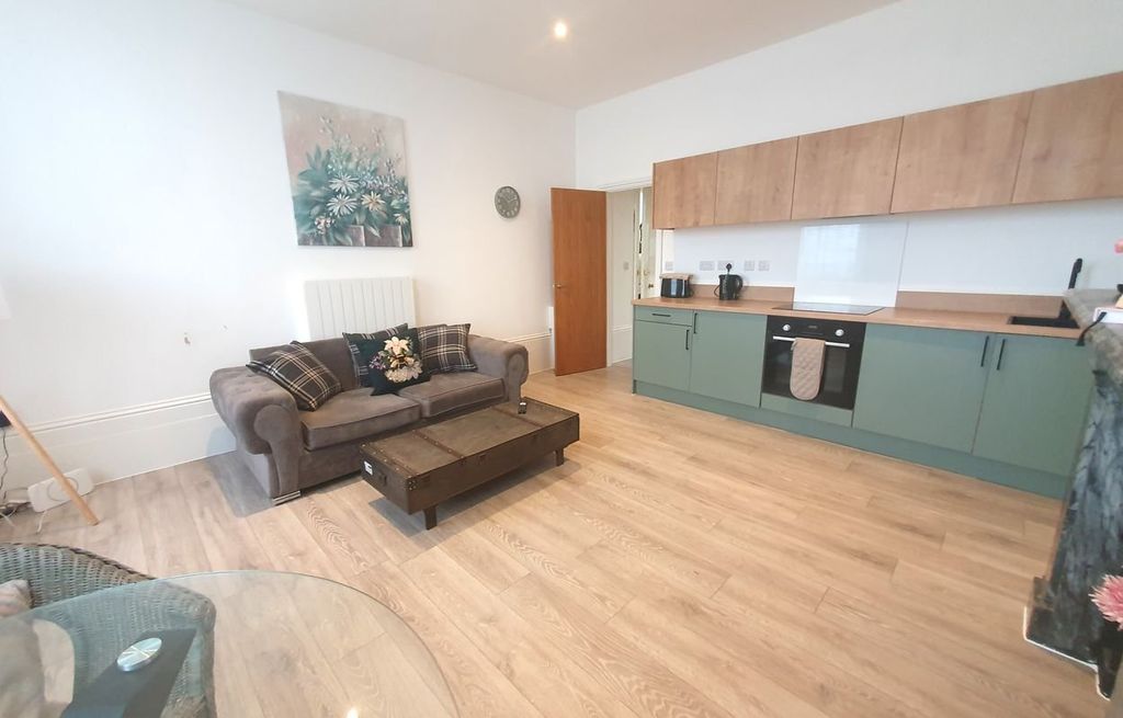 Property photo 3 of 5 Picture 3