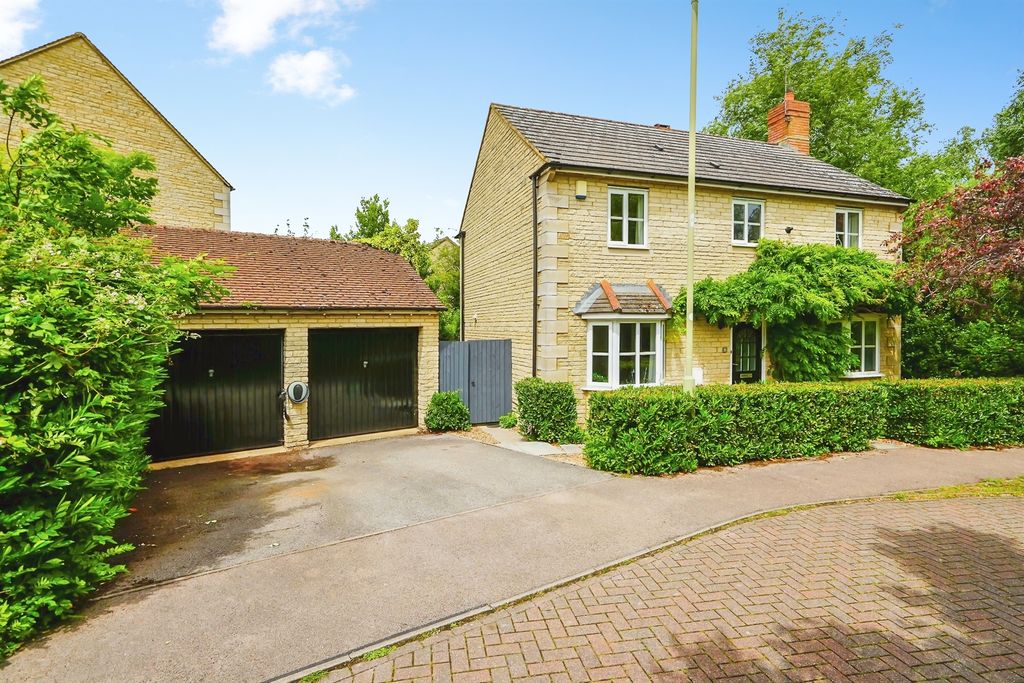 Property photo 1 of 21