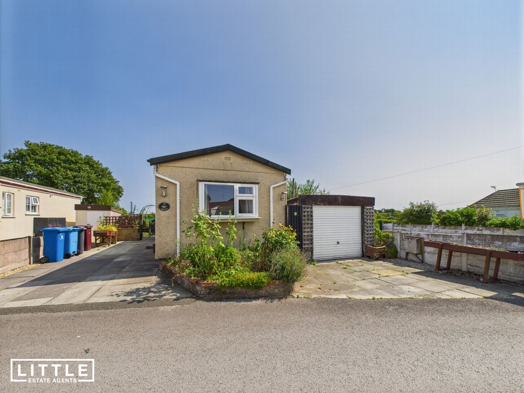 Property photo 2 of 17 Photo 3