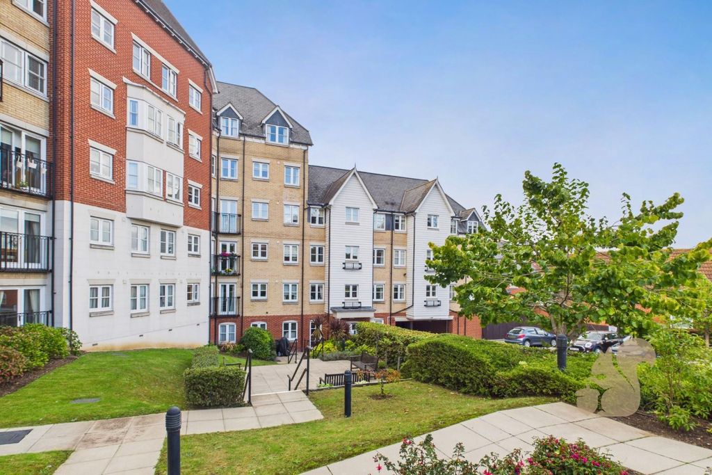 Property photo 1 of 12 Cam01659G0-Pr0590-Still015.Jpg