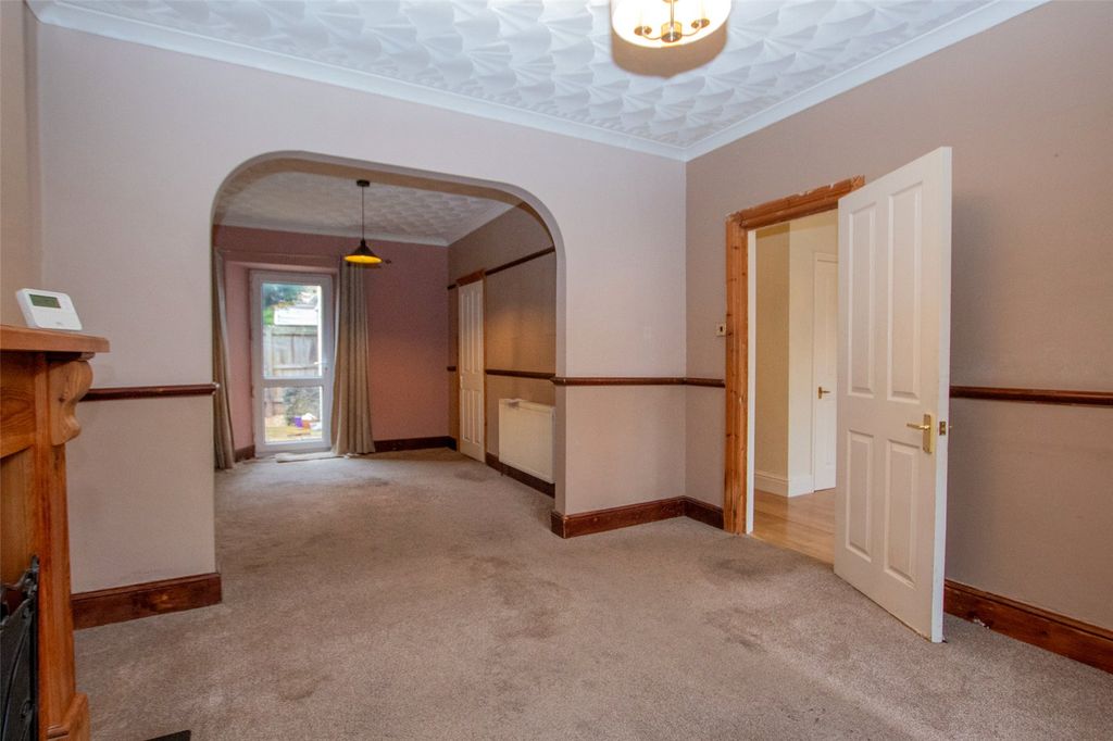 Property photo 3 of 28 Picture No. 57