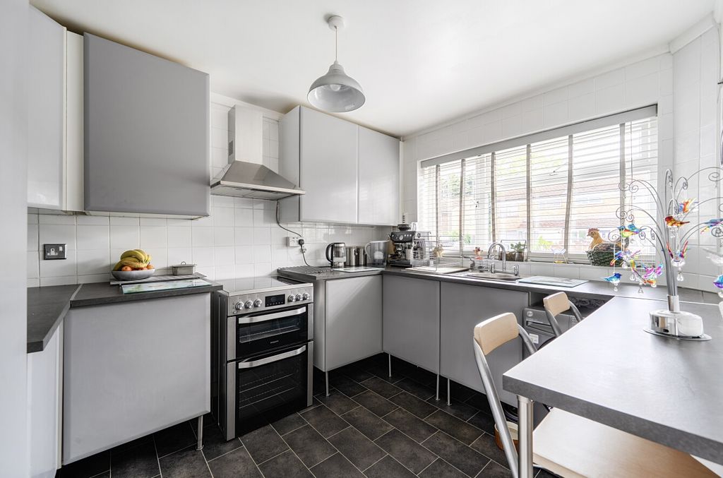Property photo 3 of 21 1477290-15-6A3268...