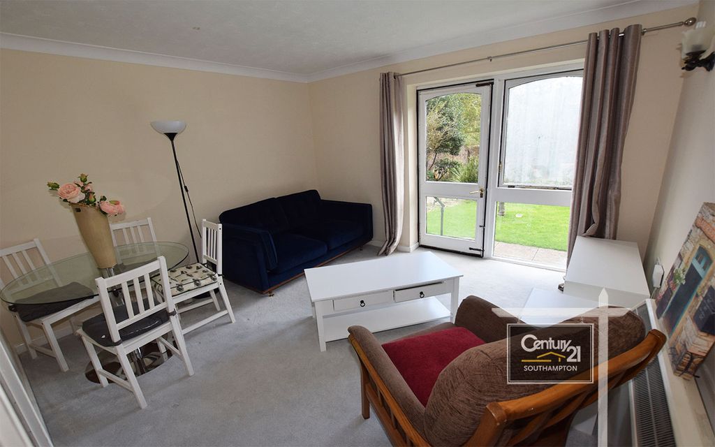 Property photo 2 of 6