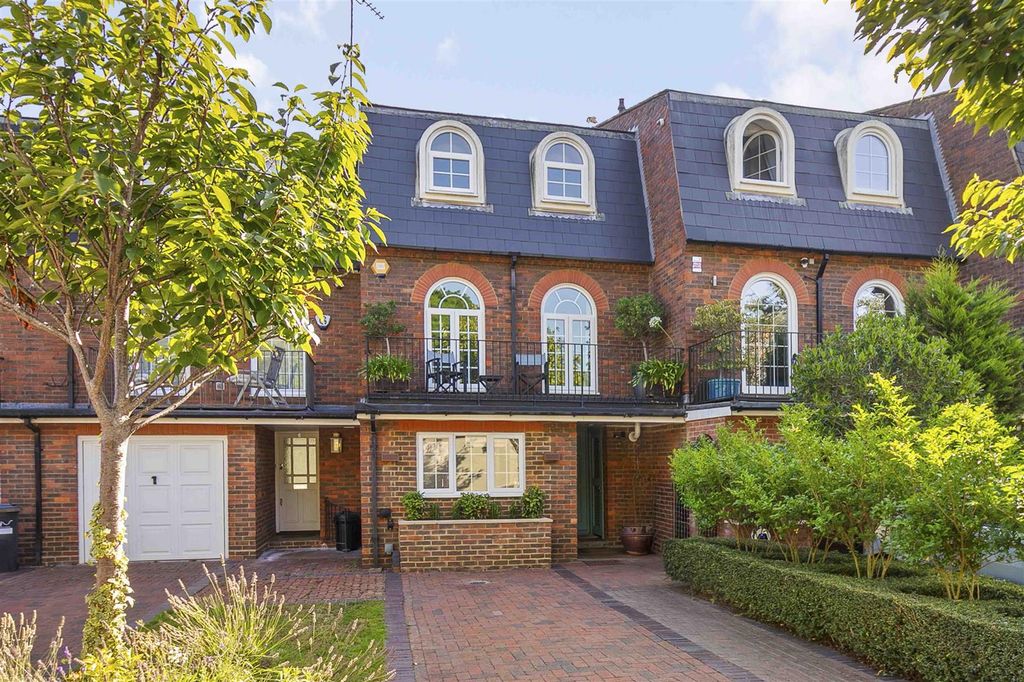 Property photo 1 of 23