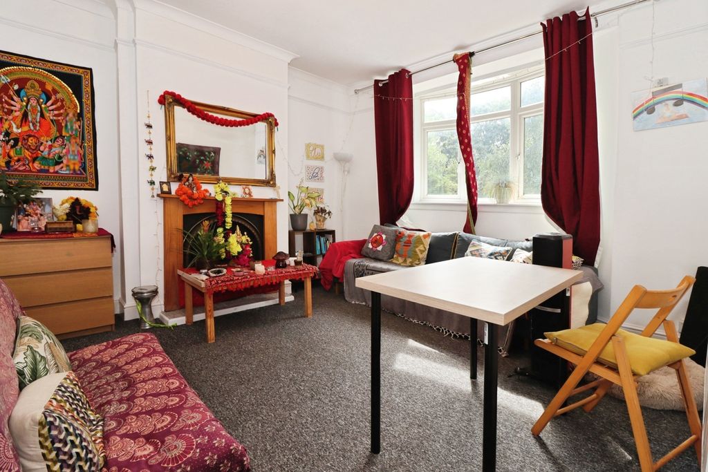 Property photo 3 of 16 Pbox-Img.Jpg