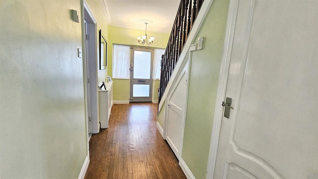 Property photo 3 of 27 20250829_111952.Jpg