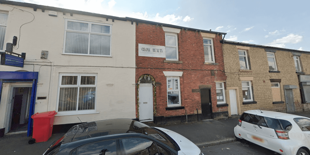 Property photo 1 of 1 Perfectly Located 2 Bedroom House