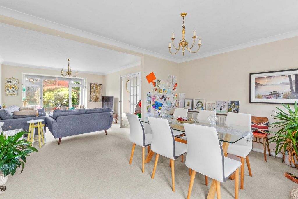 Property photo 3 of 16 Sitting Dining Room