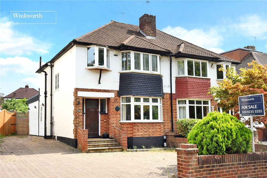 Property photo 3 of 19 Picture No. 04