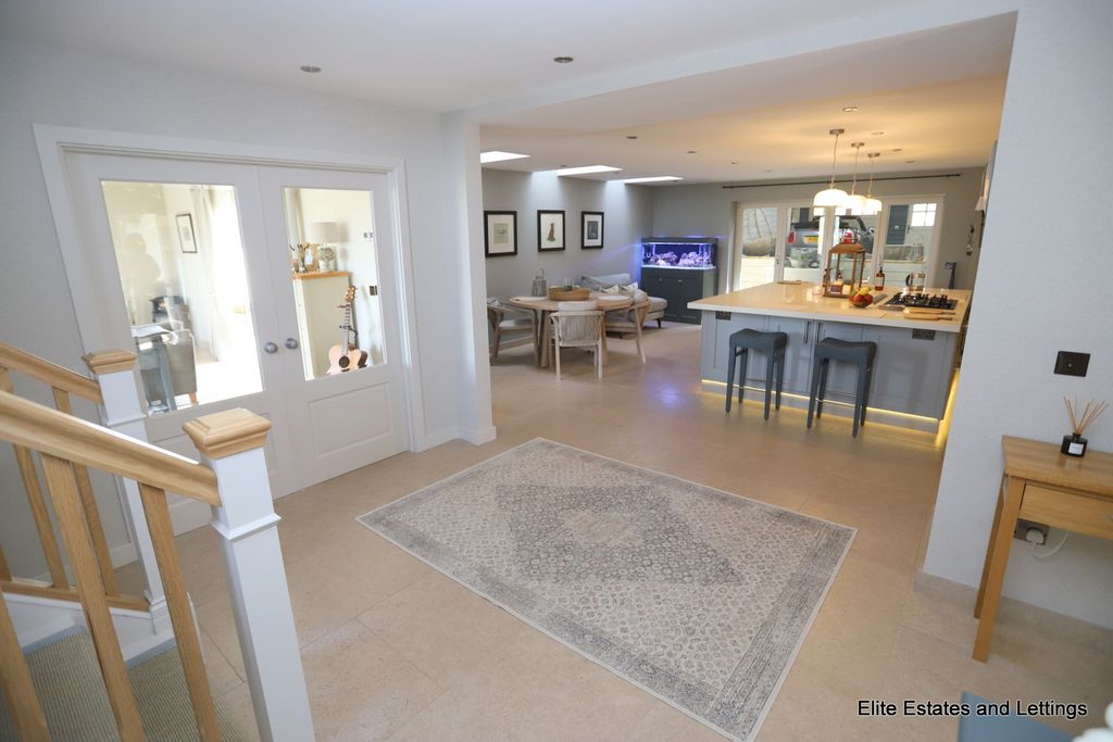 Property photo 3 of 27 14-Img_9605