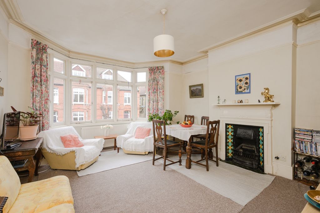 Property photo 3 of 15 Picture No. 11