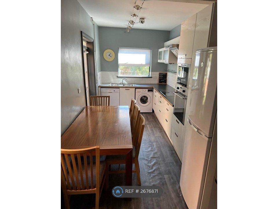 Property photo 1 of 27