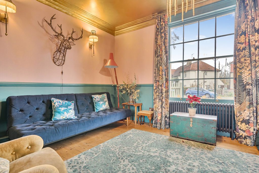 Property photo 2 of 29 Reception