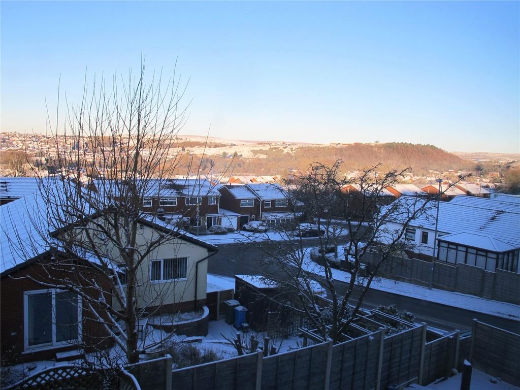 Property photo 2 of 24 Picture No. 09