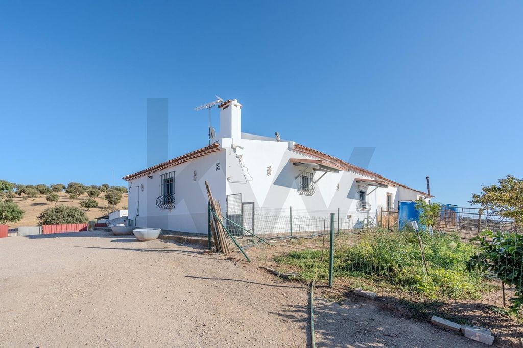 Property photo 2 of 42