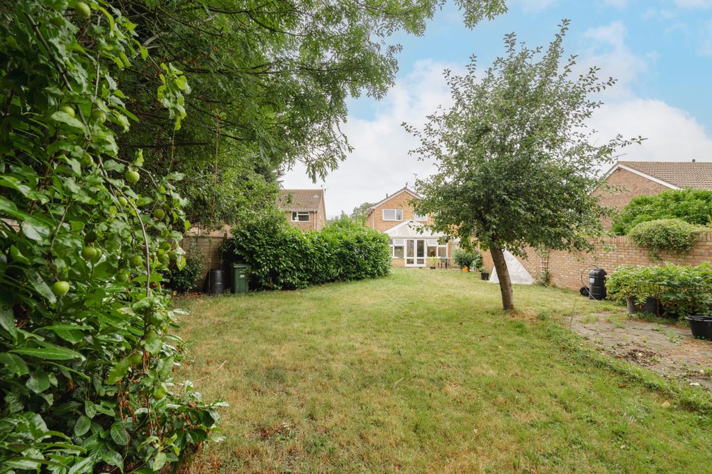 Property photo 2 of 21 11