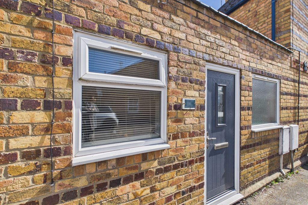 Property photo 1 of 10 Ewemove -  Stamford - View Of The Property From Th