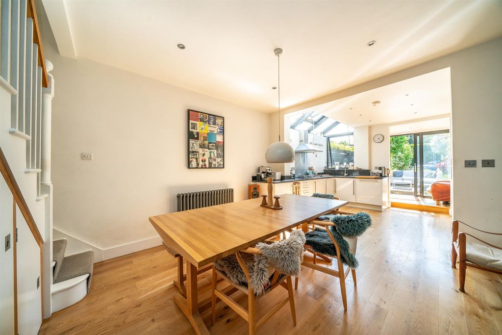 Property photo 2 of 20 Lounge/Dining Room