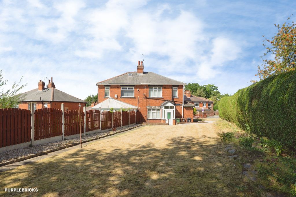 Property photo 2 of 24