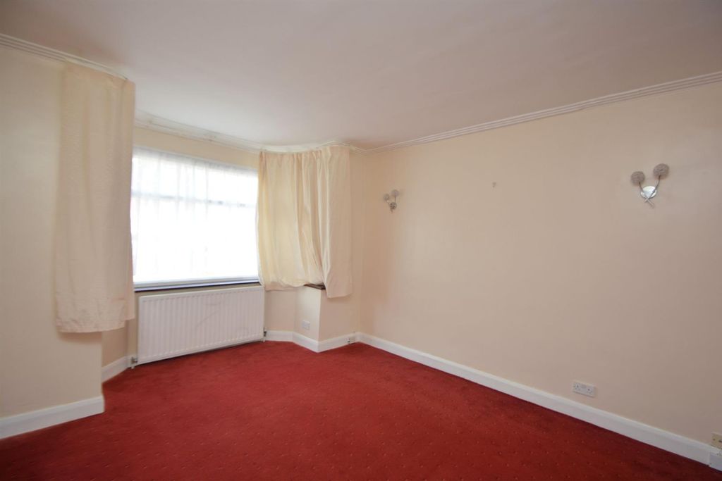 Property photo 2 of 9 Xtom_Zhpiuqtfkq1Xoab6W.Jpg
