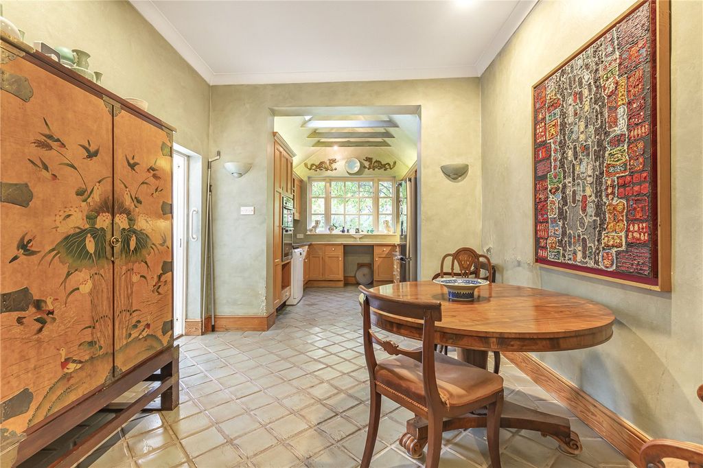 Property photo 3 of 12 Breakfast Room