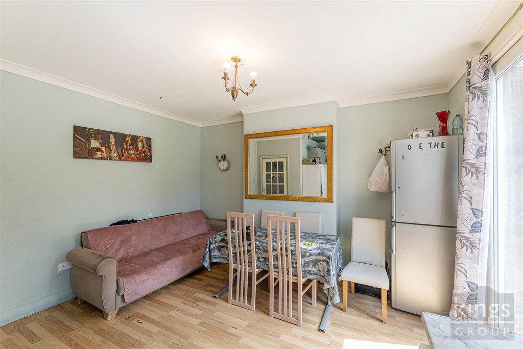 Property photo 3 of 18 Dining Room