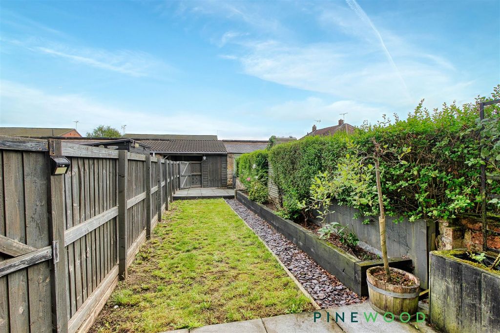 Property photo 2 of 18 Rear Garden