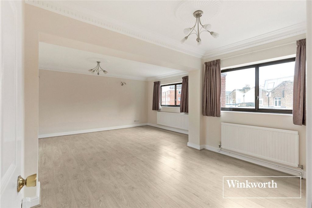 Property photo 3 of 16 Picture No. 16