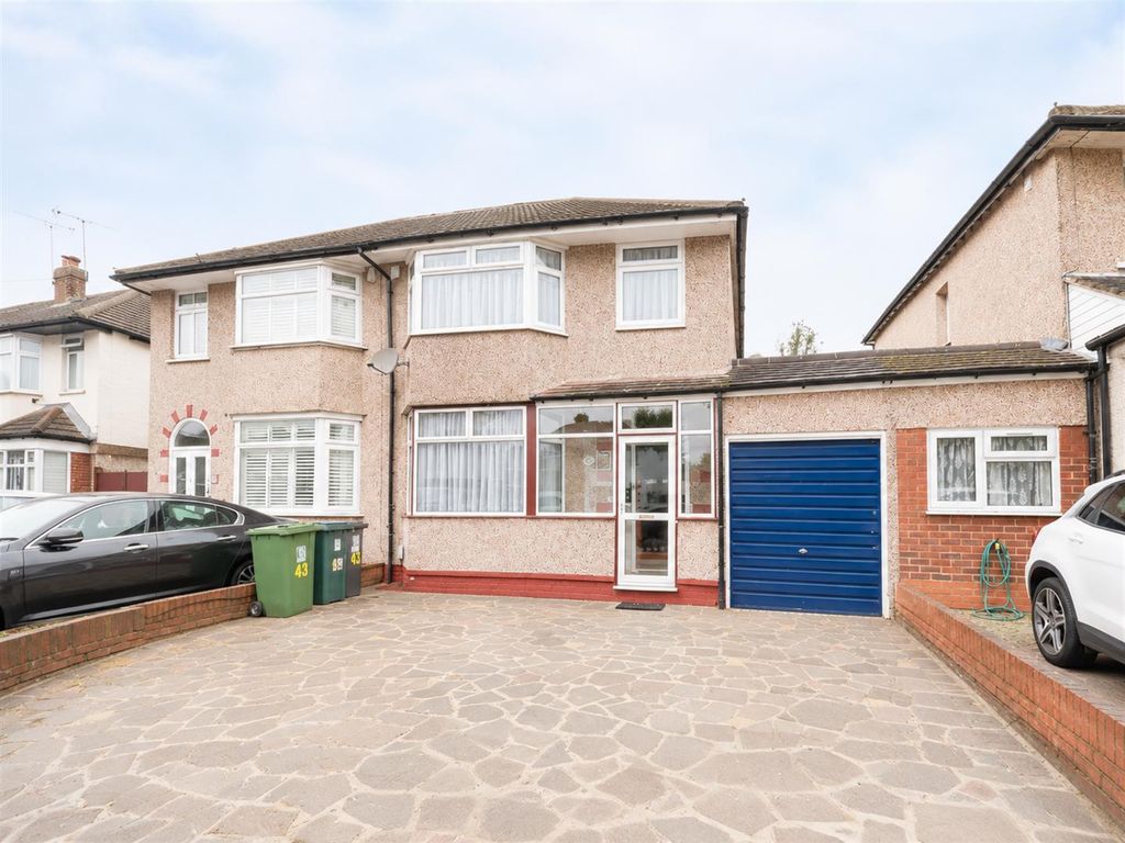 Property photo 1 of 11 Coopers Estate Agents