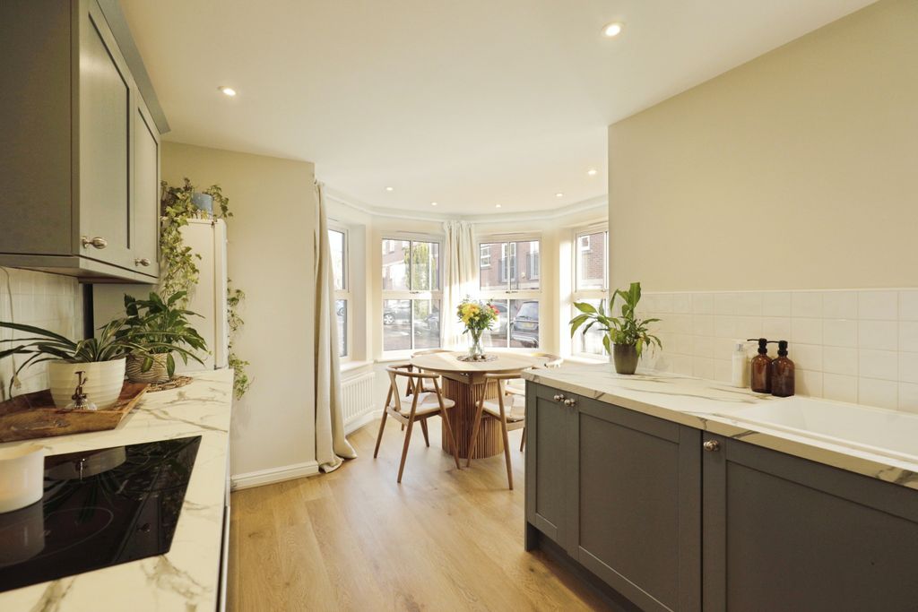 Property photo 2 of 13 Kitchen/Dining Room