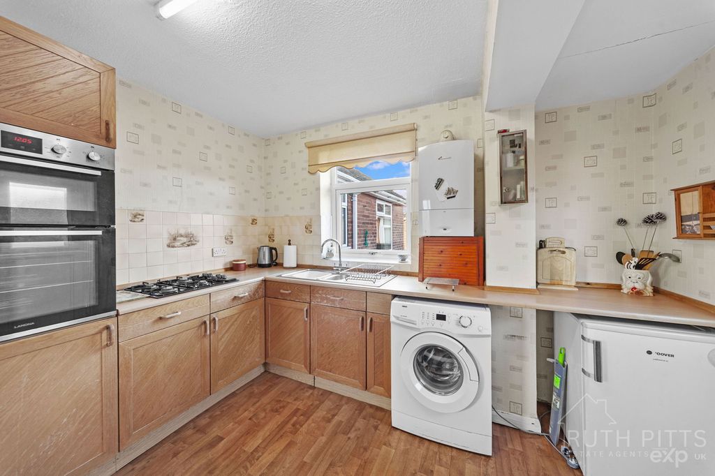 Property photo 3 of 25