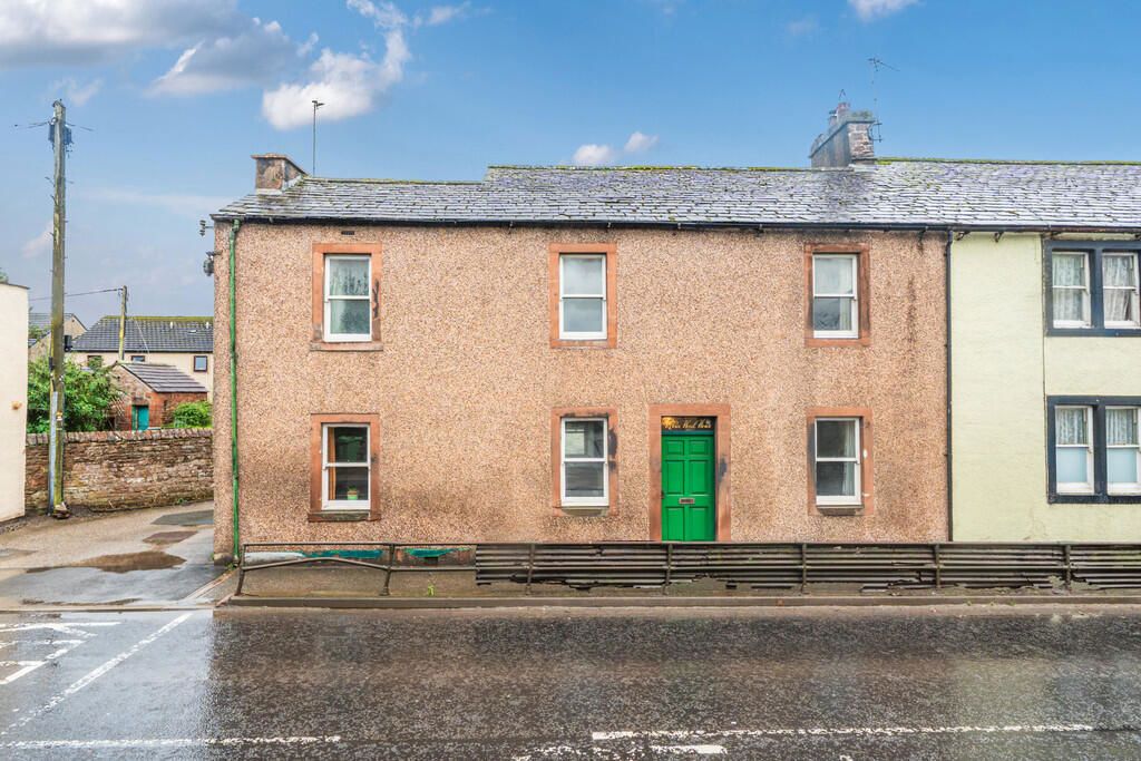 Property photo 1 of 12