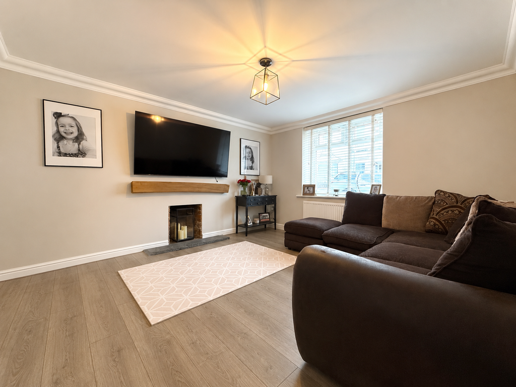 Property photo 2 of 18 8788225A-A5Ae-4159-Ae1A-6E422A9A511F