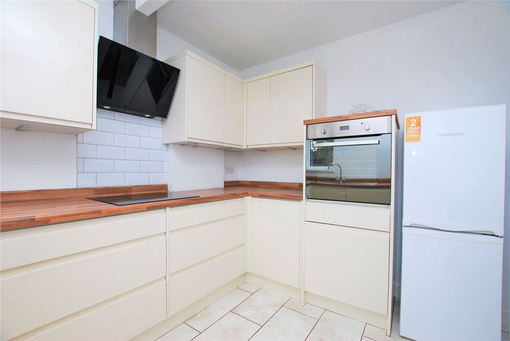 Property photo 3 of 9 Picture No. 26