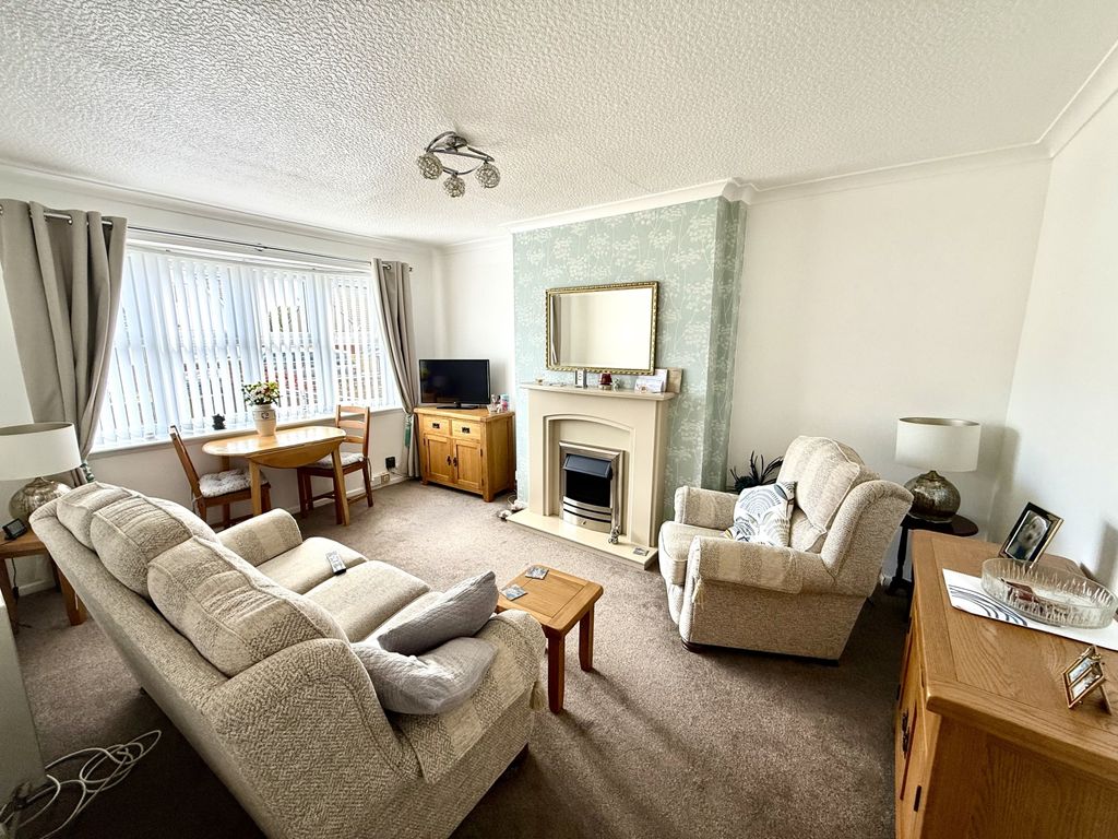 Property photo 3 of 9 Img_4396