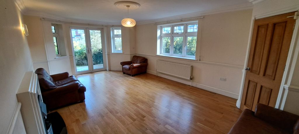 Property photo 3 of 21