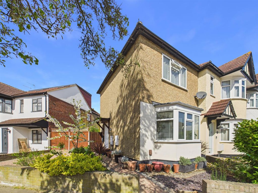 Property photo 1 of 10 Cam05080G0-Pr0334-Still025.Jpg