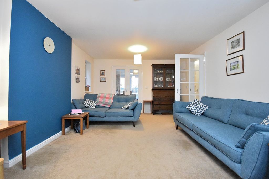 Property photo 3 of 22