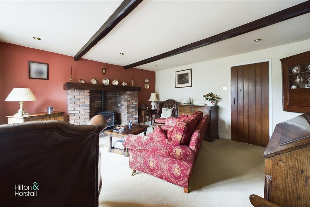 Property photo 2 of 11 Gisburn Road