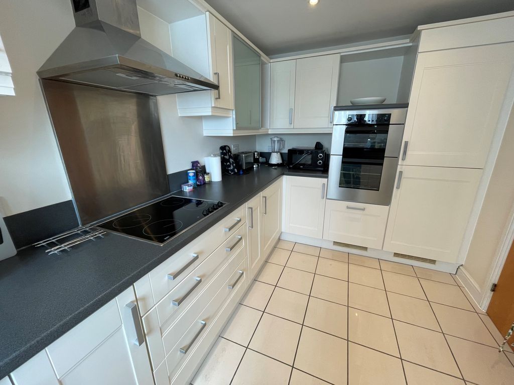 Additional image 11 of 2 bed flat for salePier Road, Littlehampton, West Sussex BN17