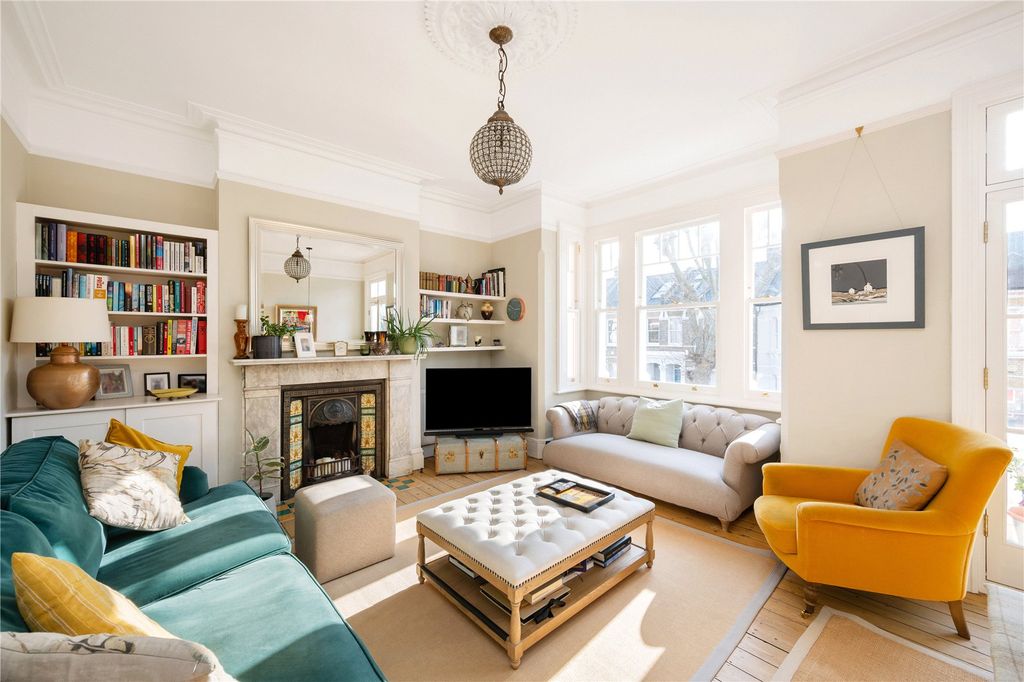 Property photo 2 of 19 Picture No. 03