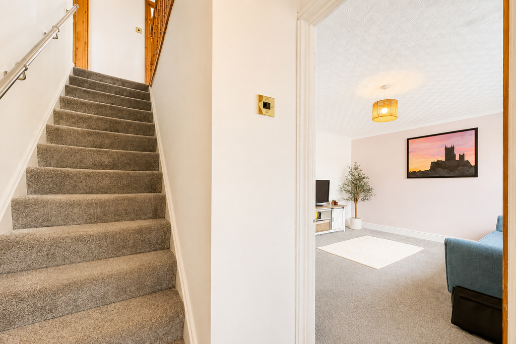 Property photo 3 of 33 Bb8F346E-2640-4E6E-A588-9B40C3E27A2A